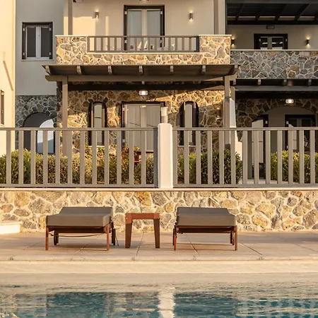 Nilea Island Living Ξενοδοχείο με διαμερίσματα 4*