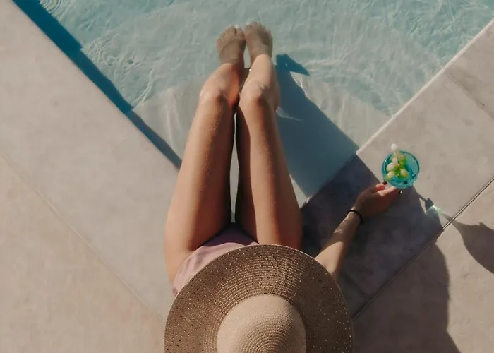 Ξενοδοχείο με διαμερίσματα Nilea Island Living Αγία Άννα