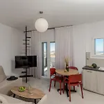 Nilea Island Living