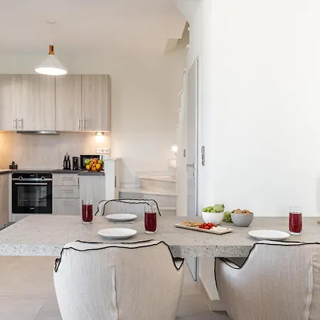Aparthotel Niléa Island Living 4*