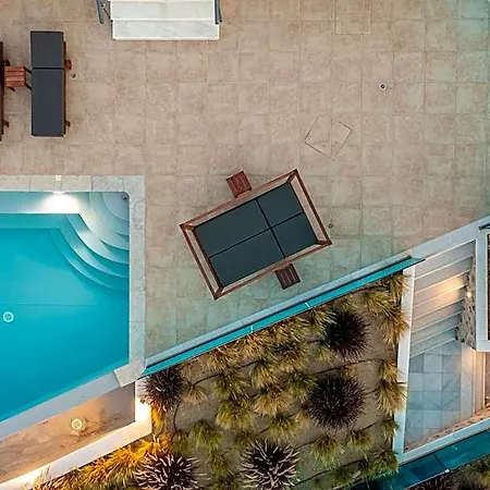 Nilea Island Living Апарт-отель 4*