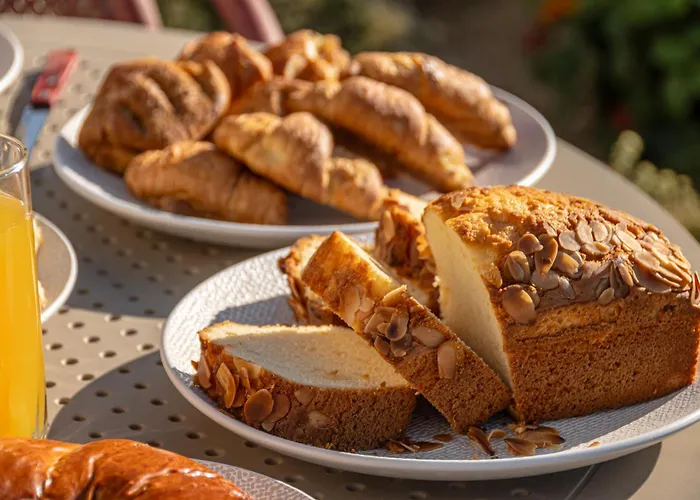 Nilea Island Living מלון דירות 4*